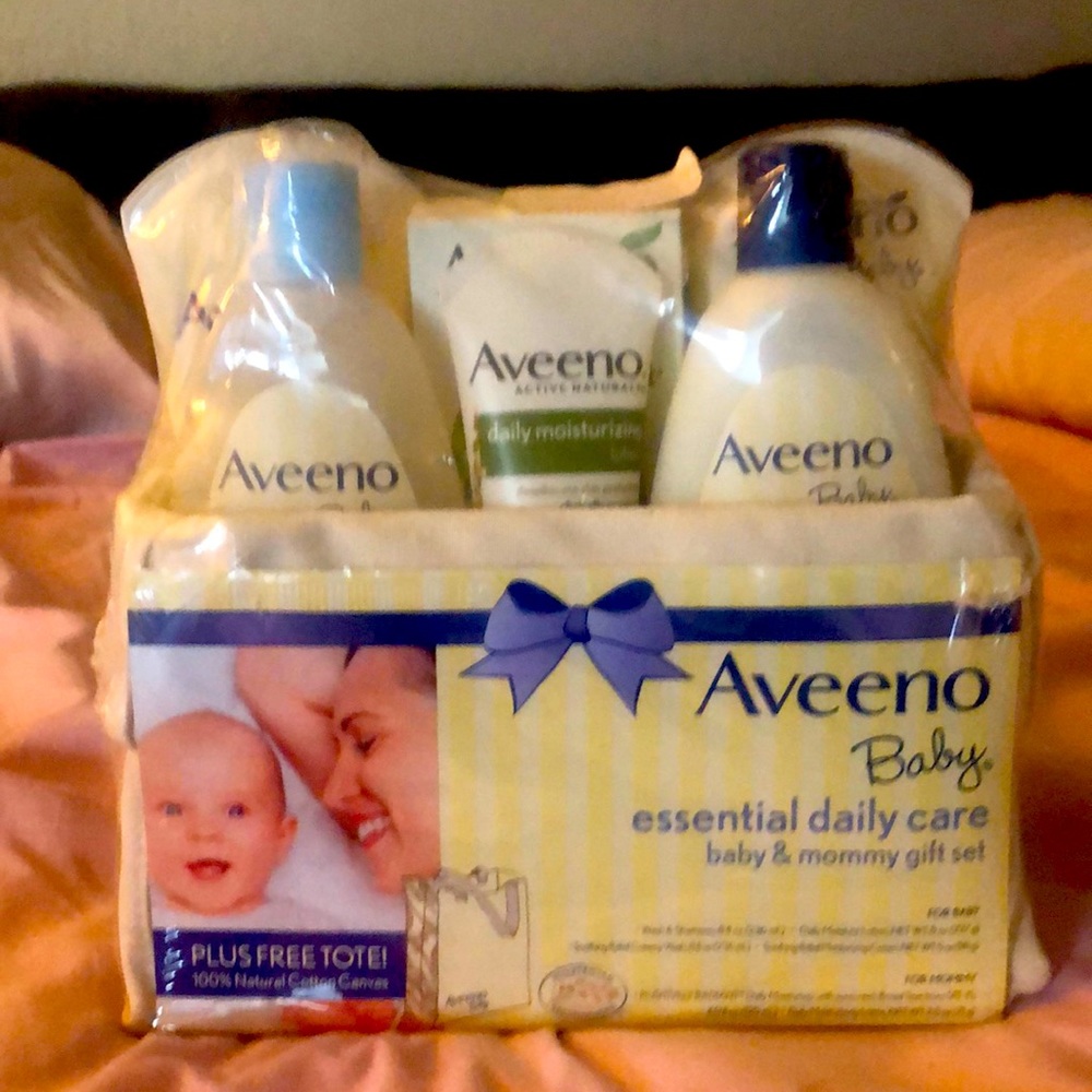 Aveeno Baby Essential Daily Care